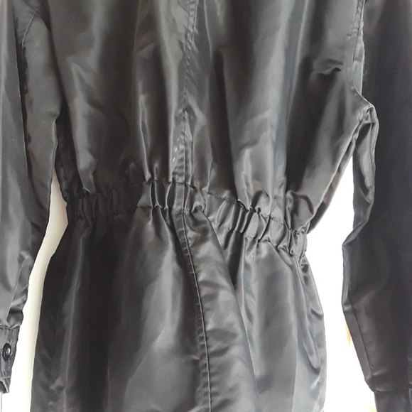 Jacket - Picture 4 of 4